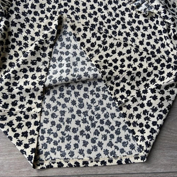 GB Fashion London Ruffle Sleeves Babydoll Top - Picture 14 of 15